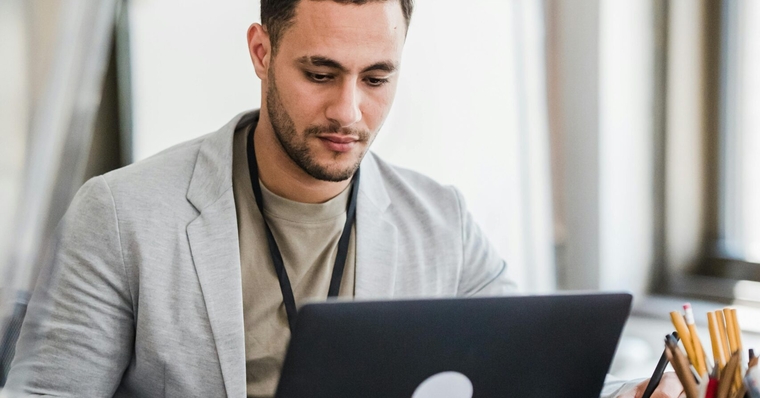 pexels-mizunokozuki-12903297