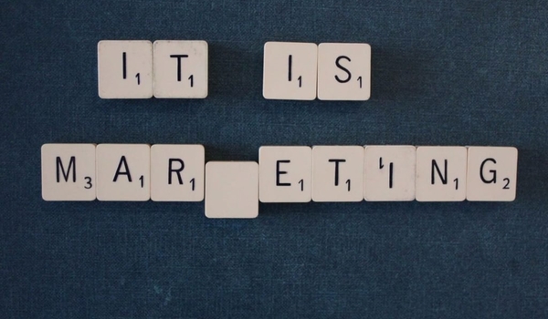 Content Marketing Strategy : A Beginner’s Guide cover