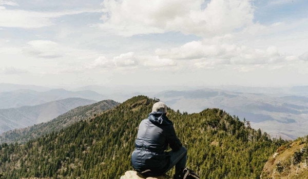 How To Use A Virtual Assistant Effectively cover